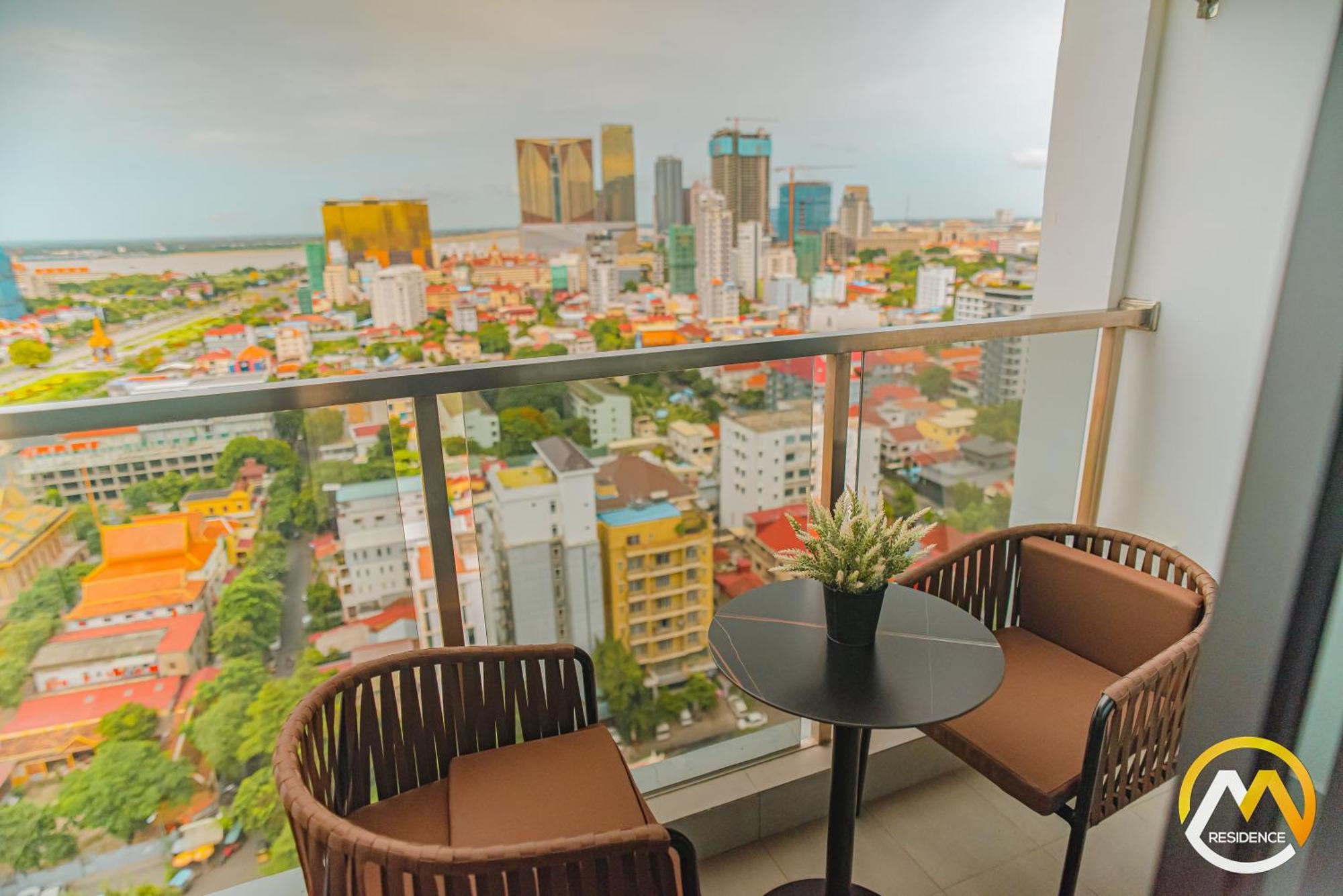 Infinity Pool Hotel Phnom Penh Down To 24 Usd In M Residence Εξωτερικό φωτογραφία